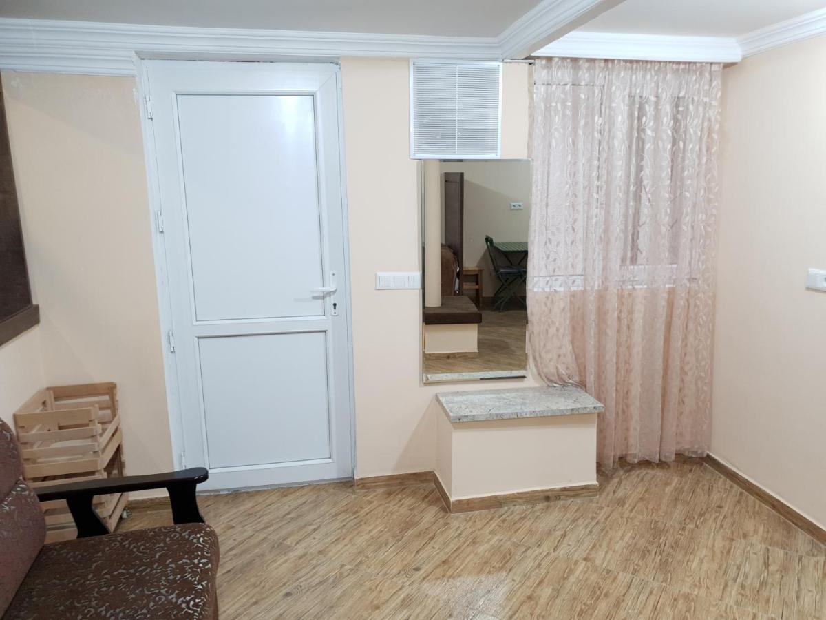 Milky Way Apartment 쿠타이시 외부 사진